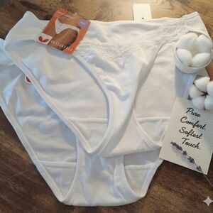 Varasette 2pk white cotton/lace white M panties NWT